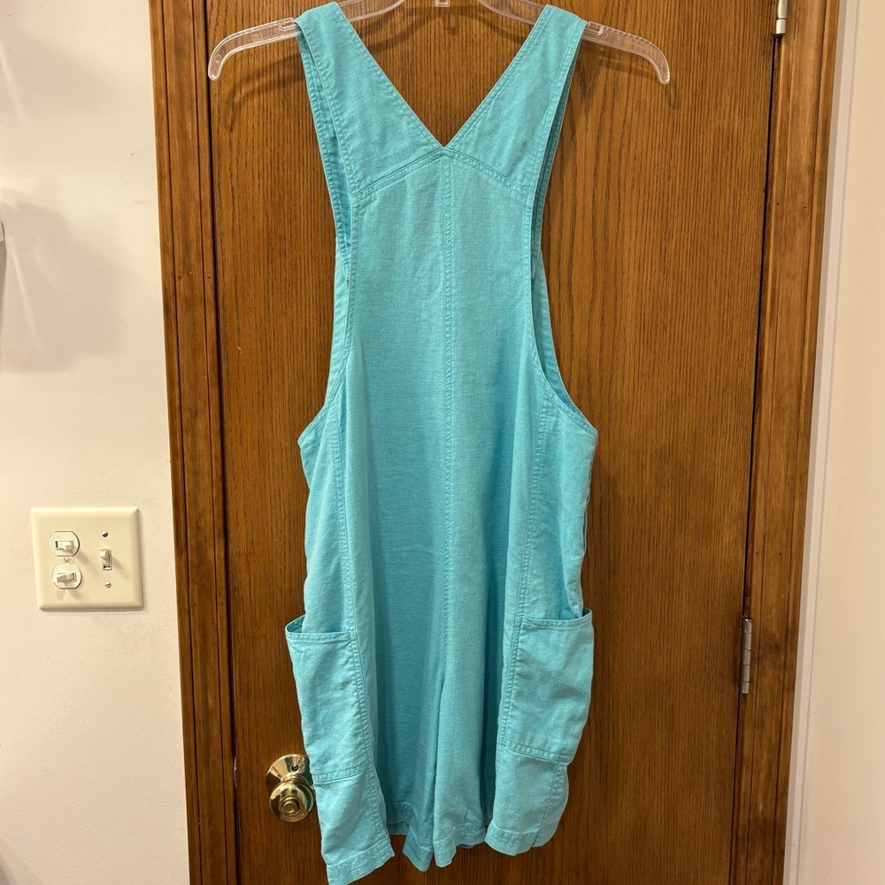 Cute vtg linen blend light blue overalls, medium - Picture 3 of 11